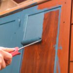relooker cuisine en bois vernis